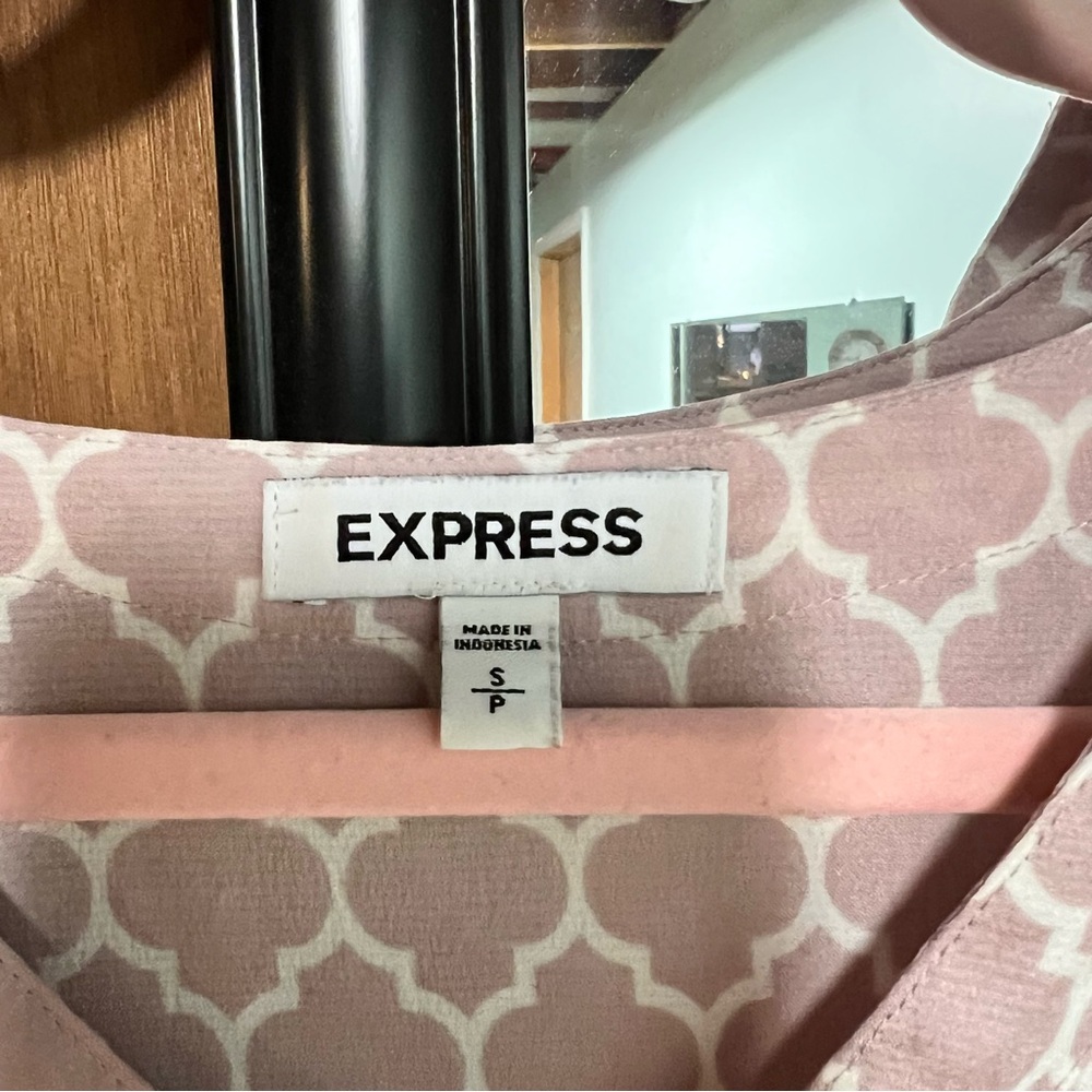 Express Pink Patterned Shirt - Picture 2 of 3